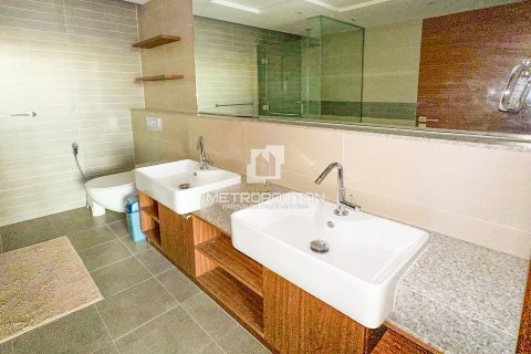Снять в аренду квартиру в Park Gate Residences, Аль-Кифаф, Дубай: 2 спальни, 146м², № 15963 - фото 7