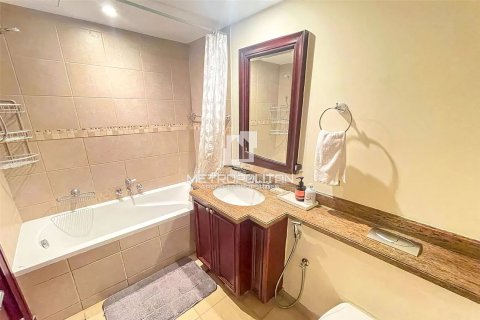 Apartment in Zanzebeel, Old Town, Dubai 1 bedroom, 101 sq.m. № 73329 - photo 8