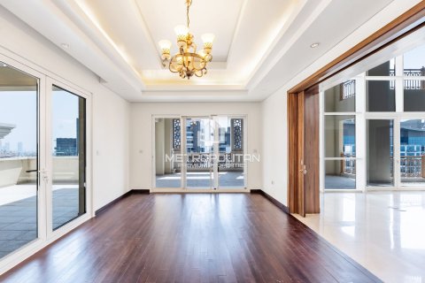 Duplex in Marina Residences, Palm Jumeirah, Dubai 4 bedrooms, 953 sq.m. № 73327 - photo 7