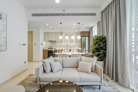 Appartement à EMAAR Beachfront, Dubai Harbour, Dubai, 1 chambre, 79.9 m², № 126140