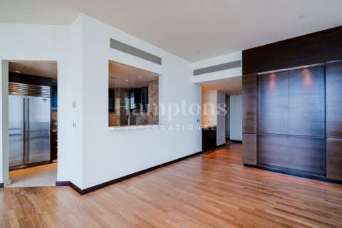 Снять в аренду квартиру в Бурдж-Халифе, Дубай: 2 спальни, 189.15050800м², № 12922 - фото 6