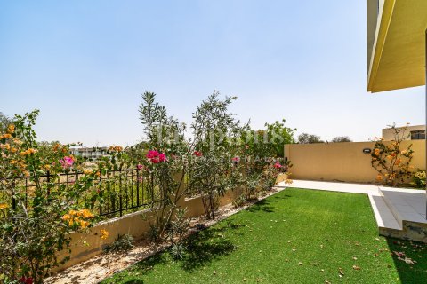 Снять в аренду виллу в Phoenix, DAMAC Hills (Akoya by DAMAC), Дубай: 6 спален, 350.05850400м², № 12925 - фото 2
