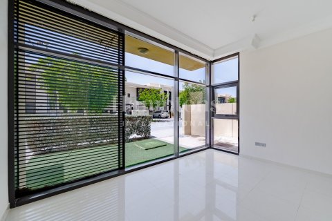 Снять в аренду виллу в Phoenix, DAMAC Hills (Akoya by DAMAC), Дубай: 6 спален, 350.05850400м², № 12925 - фото 23