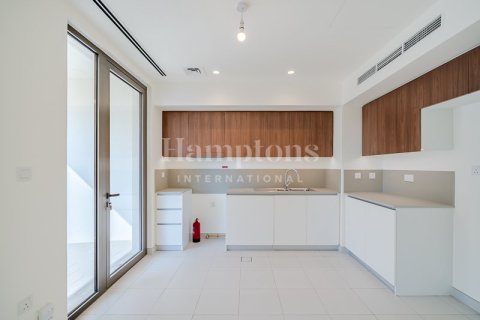 Снять в аренду виллу в Dubai South (Dubai World Central), Дубай: 3 спальни, 180.58020625м², № 95187 - фото 2