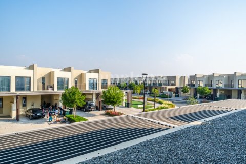 Снять в аренду виллу в Dubai South (Dubai World Central), Дубай: 3 спальни, 180.58020625м², № 95187 - фото 8