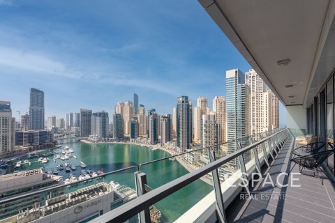 Купить квартиру в Дубай Марине, Дубай: 3 спальни, 166м², № 61945 - фото 1