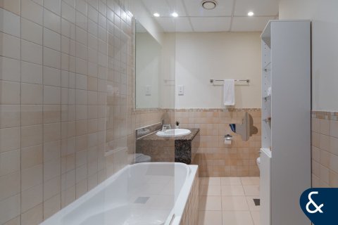 Купить квартиру в Rimal, Джумейра Бич Резиденс, Дубай: 3 спальни, 179м², № 88549 - фото 14