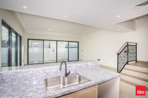 Townhouse in Dubai 5 bedrooms, 219.6 sq.m. № 115133 - photo 11