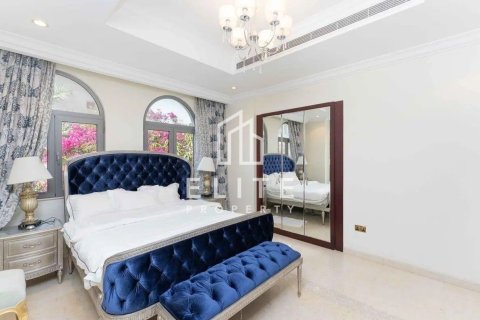 Купить виллу в Пальме Джумейре, Дубай: 6 спален, 650м², № 121488 - фото 9