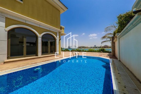 Villa in Palm Jumeirah, Dubai 5 bedrooms, 622 sq.m. № 121489 - photo 9