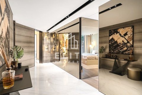 Villa in Palm Jumeirah, Dubai 5 bedrooms, 684 sq.m. № 121492 - photo 18
