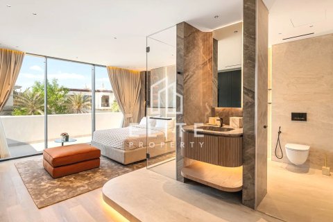 Villa in Palm Jumeirah, Dubai 5 bedrooms, 684 sq.m. № 121492 - photo 7
