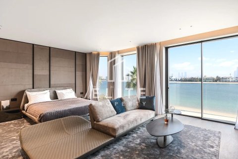 Villa in Palm Jumeirah, Dubai 5 bedrooms, 684 sq.m. № 121492 - photo 8