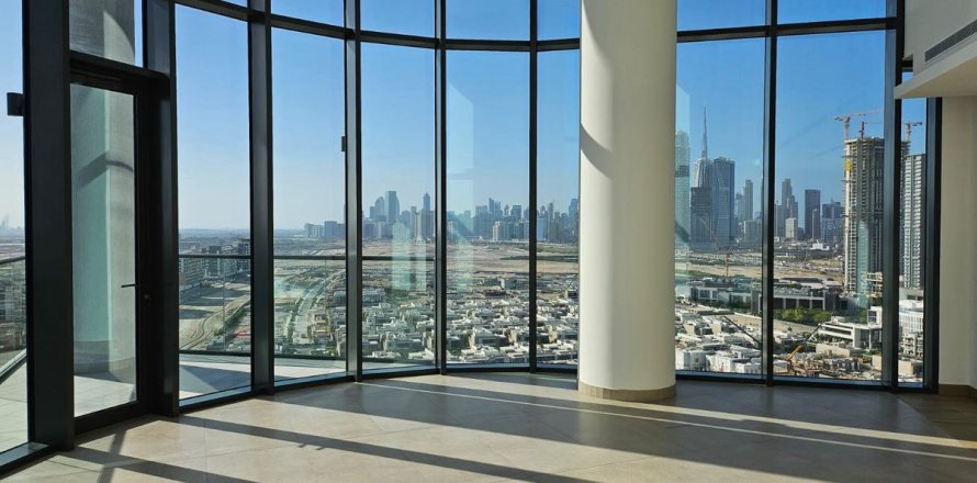 Apartment in Dubai 4 bedrooms, 249 sq.m. № 139502