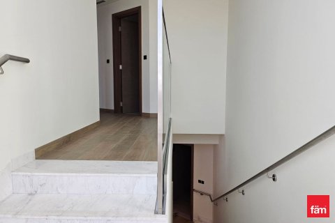 Apartment in Dubai 4 bedrooms, 249 sq.m. № 139502 - photo 8