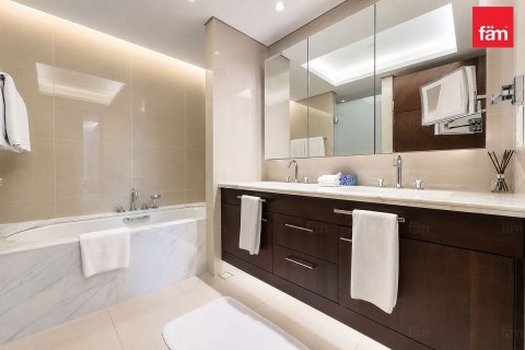 Hotel Apartamento en Downtown Dubai (Downtown Burj Dubai), Dubai, 2 dormitorios, 157.8 m², № 133118 - foto 12