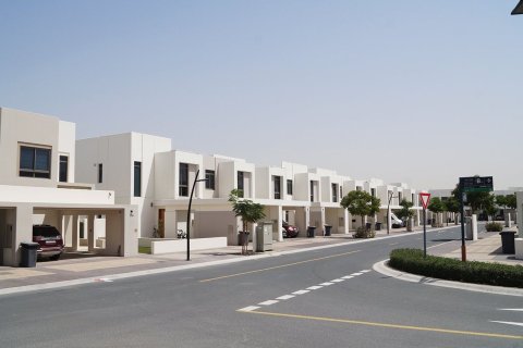 Zahra Townhouses - صورة 3