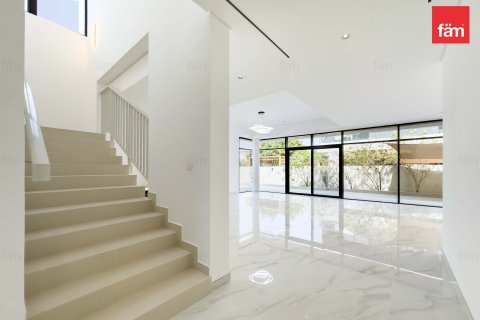Villa à Dubai, 5 chambres, 479.9 m², № 52306 - photo 12