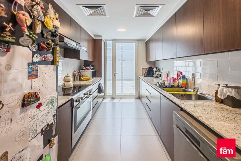 Снять в аренду таунхаус в Дубае: 3 спальни, 273.5м², № 52308 - фото 19