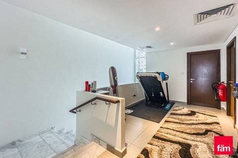 Снять в аренду таунхаус в Дубае: 3 спальни, 273.5м², № 52308 - фото 21