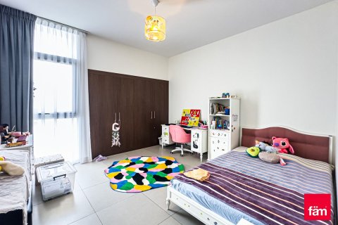 Снять в аренду таунхаус в Дубае: 3 спальни, 273.5м², № 52308 - фото 13