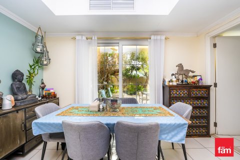 Villa in Dubai 2 bedrooms, 172.5 sq.m. № 84890 - photo 6