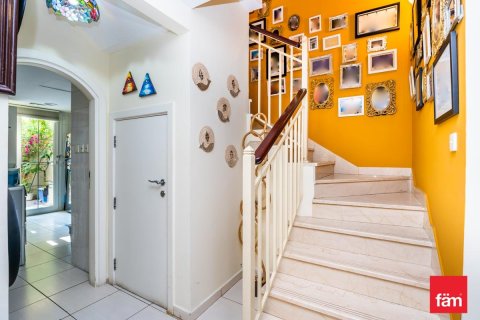 Villa in Dubai 2 bedrooms, 172.5 sq.m. № 84890 - photo 10