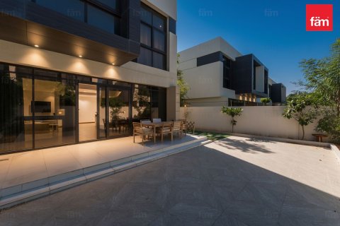 Villa en Dubai, 3 dormitorios, 324 m², № 84879 - foto 25