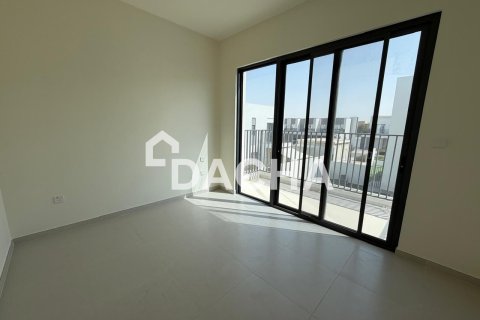 Adosado en EMAAR South, Dubai South (Dubai World Central), Dubai, 4 dormitorios, 237 m², № 105167 - foto 10