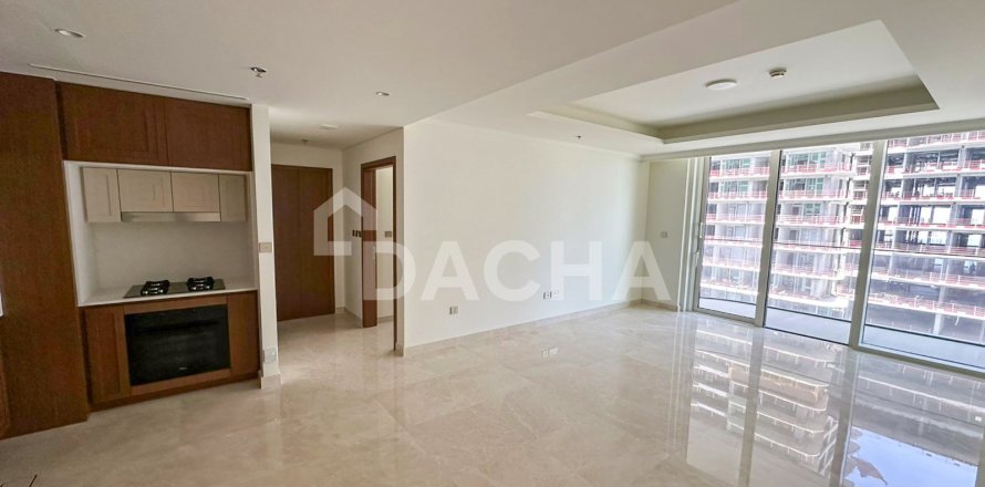 Apartamento en EMAAR Beachfront, Dubai Harbour, Dubai, 1 dormitorio, 68 m², № 105174