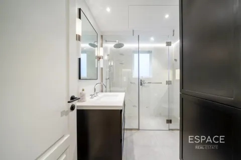 Villa in The Lakes, Dubai 4 bedrooms, 336 sq.m. № 71120 - photo 14