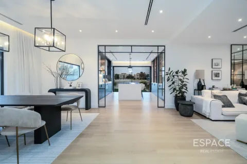 Villa in The Lakes, Dubai 4 bedrooms, 336 sq.m. № 71120 - photo 20