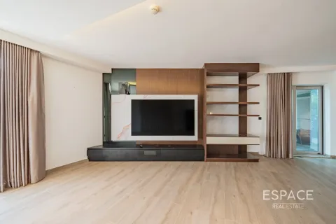 Купить квартиру в Дубай Марине, Дубай: 3 спальни, 392м², № 71118 - фото 4