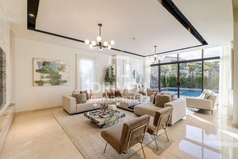 Villa in Golf Place, Dubai Hills Estate, Dubai 4 bedrooms, 676.71 sq.m. № 136023 - photo 2
