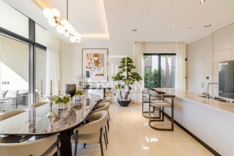 Villa in Golf Place, Dubai Hills Estate, Dubai 4 bedrooms, 676.71 sq.m. № 136023 - photo 3