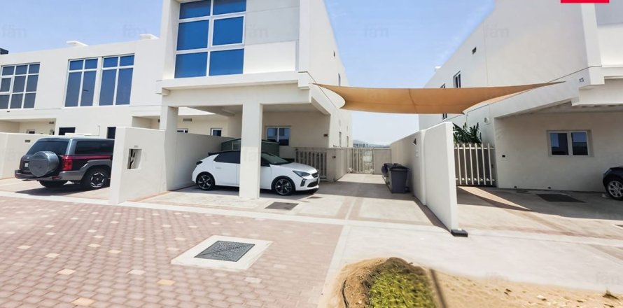 Townhouse in Dubai 3 bedrooms, 176.1 sq.m. № 50037