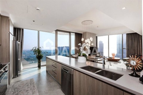 Apartment in Dubai Marina, Dubai 3 bedrooms, 216 sq.m. № 104726 - photo 13