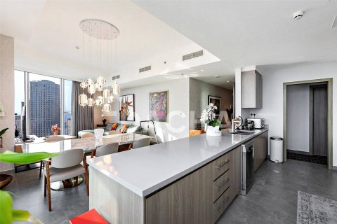 Apartment in Dubai Marina, Dubai 3 bedrooms, 216 sq.m. № 104726 - photo 11