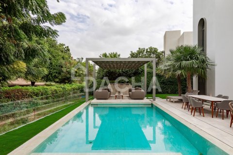 Купить виллу в Jumeirah Islands, Дубай: 4 спальни, 506м², № 104727 - фото 2