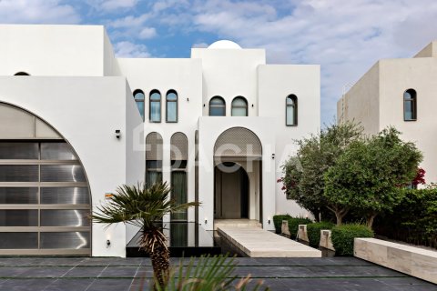 Вилла в Jumeirah Islands, Дубай, 4 спальни, 506м², № 104727