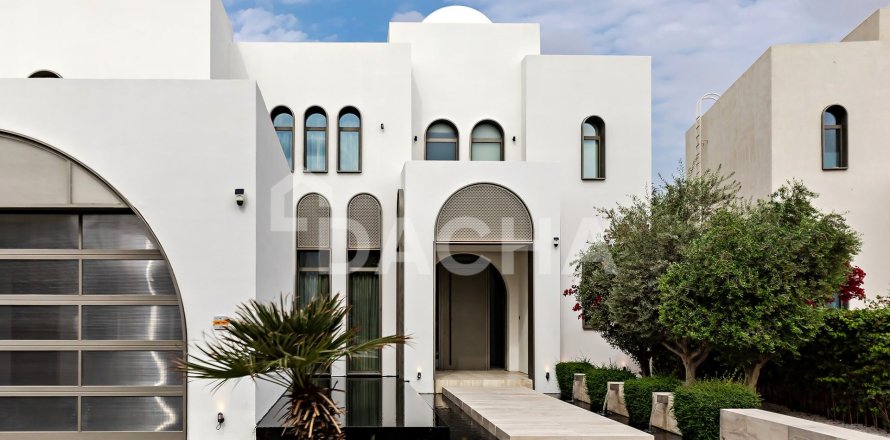 Вилла в Jumeirah Islands, Дубай, 4 спальни, 506м², № 104727