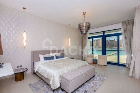 Villa en Palma Residences, Palm Jumeirah, Dubai, 5 dormitorios, 302 m², № 104733 - foto 5