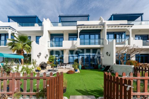 Villa en Palma Residences, Palm Jumeirah, Dubai, 5 dormitorios, 302 m², № 104733 - foto 13