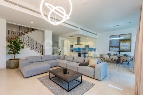 Villa en Palma Residences, Palm Jumeirah, Dubai, 5 dormitorios, 302 m², № 104733 - foto 15