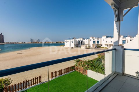 Villa en Palma Residences, Palm Jumeirah, Dubai, 5 dormitorios, 302 m², № 104733 - foto 24
