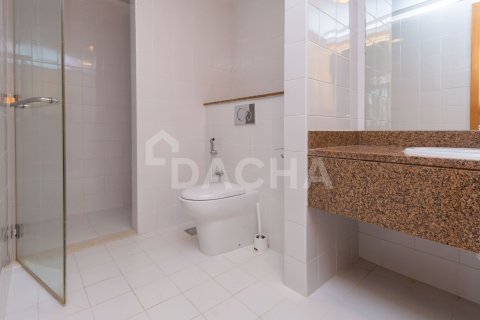 Villa en Palma Residences, Palm Jumeirah, Dubai, 5 dormitorios, 302 m², № 104733 - foto 26