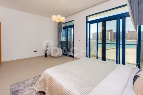 Villa en Palma Residences, Palm Jumeirah, Dubai, 5 dormitorios, 302 m², № 104733 - foto 23