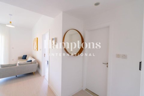 Apartamento en Greens, Dubai, 1 dormitorio, 71.25660100 m², № 83836 - foto 1