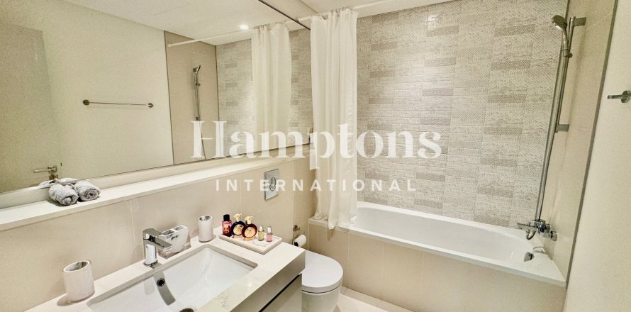 Apartamento en Dubai Harbour, Dubai, 3 dormitorios, 177.445 m², № 83827