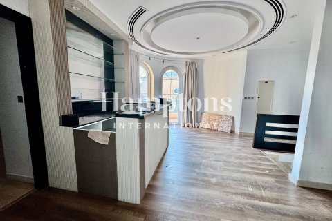 Снять в аренду виллу в Jumeirah Park Homes, Jumeirah Park, Дубай: 5 спален, 527.68904000м², № 63456 - фото 8